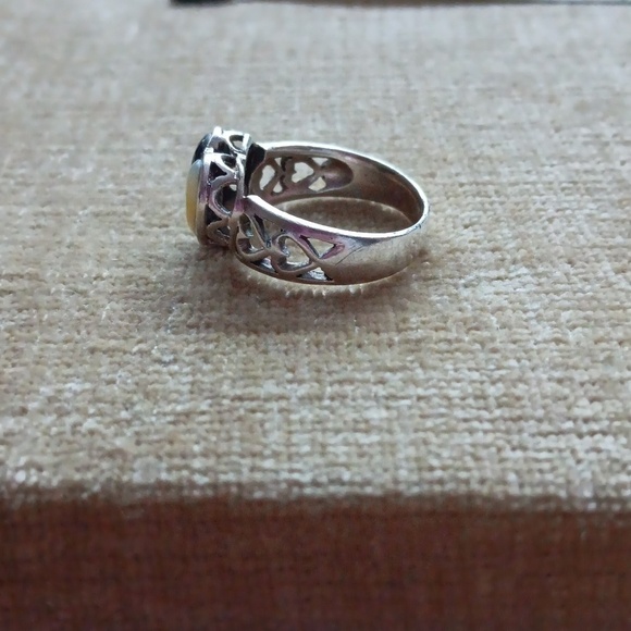 Silver Cut Out Heart Ring - Picture 2 of 10